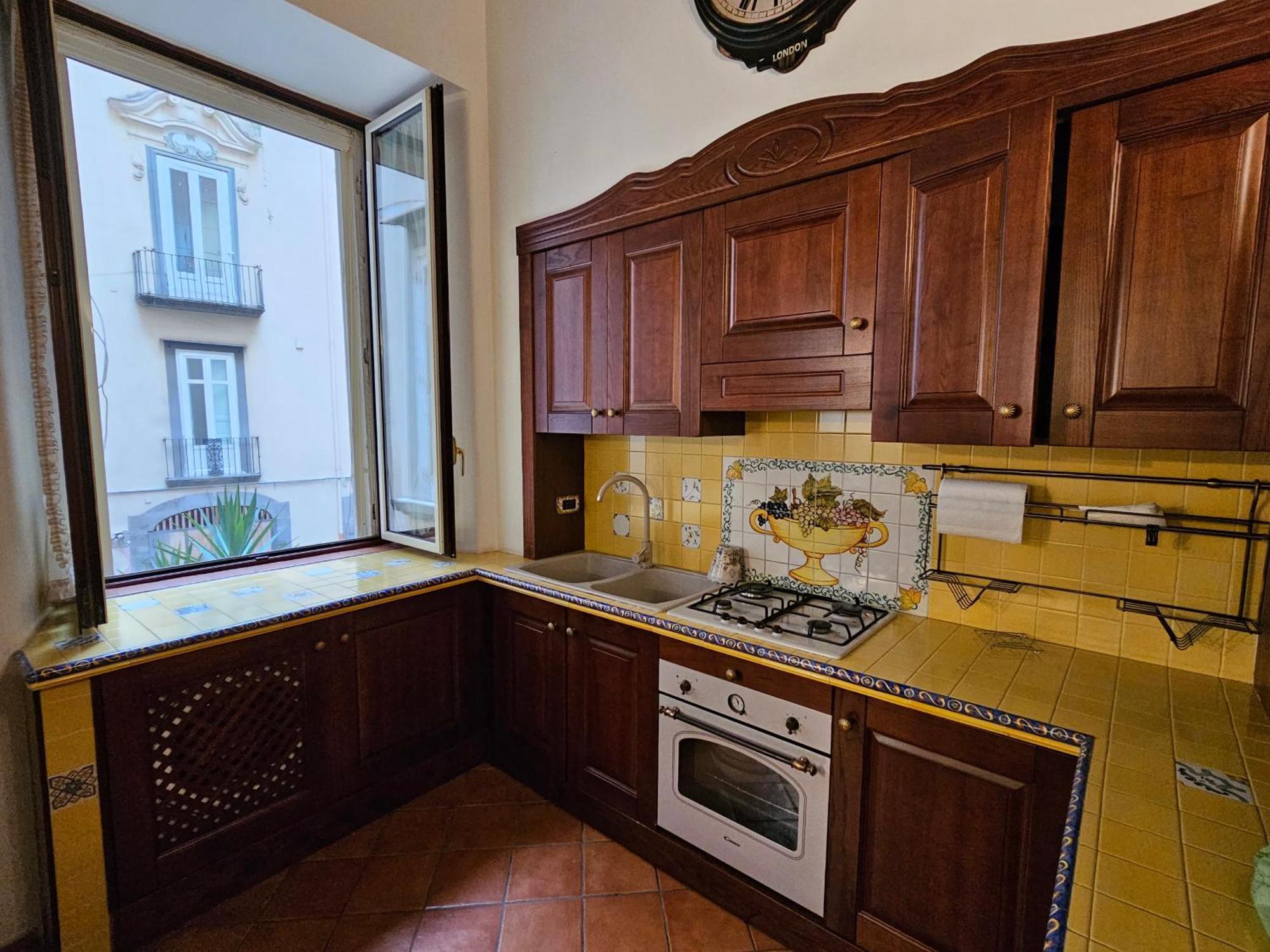The Spanish Palace, Suites, Rooms, & Terraces Couette-café Naples