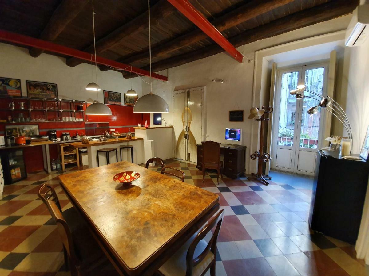 The Spanish Palace, Suites, Rooms, & Terraces Couette-café 3*