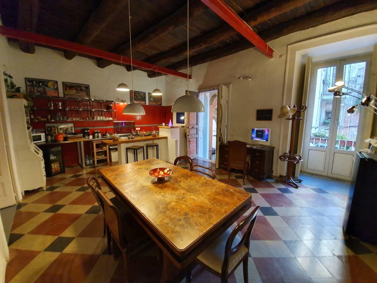 The Spanish Palace, Suites, Rooms, & Terraces Couette-café 3*
