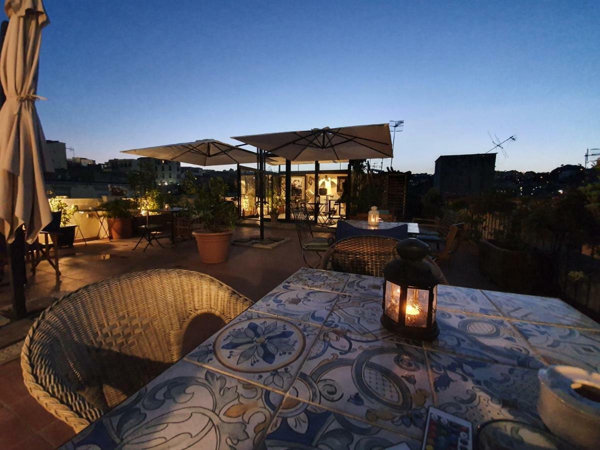 The Spanish Palace, Suites, Rooms, & Terraces Couette-café 3*